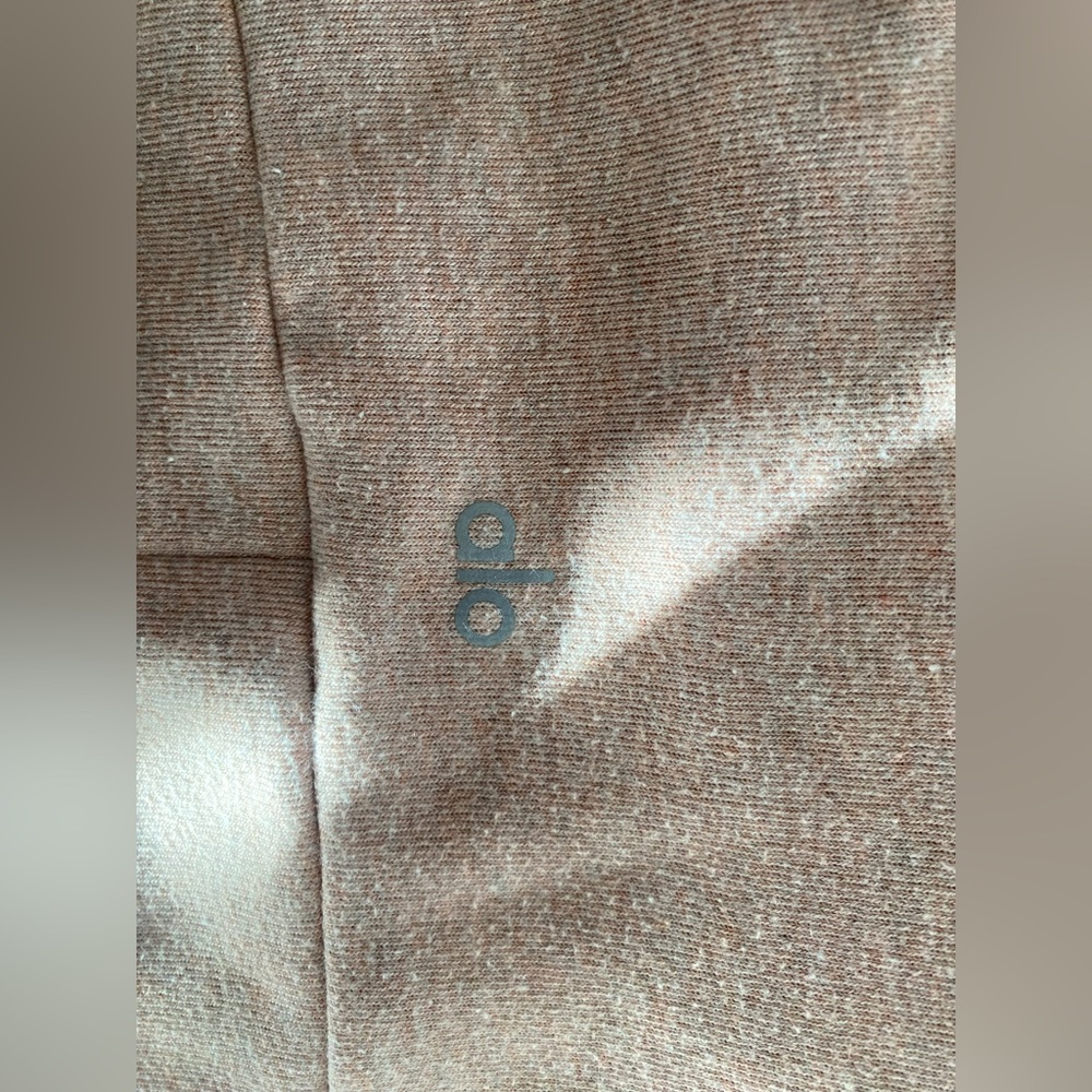 ALO Yoga Sweater - Picture 3 of 4